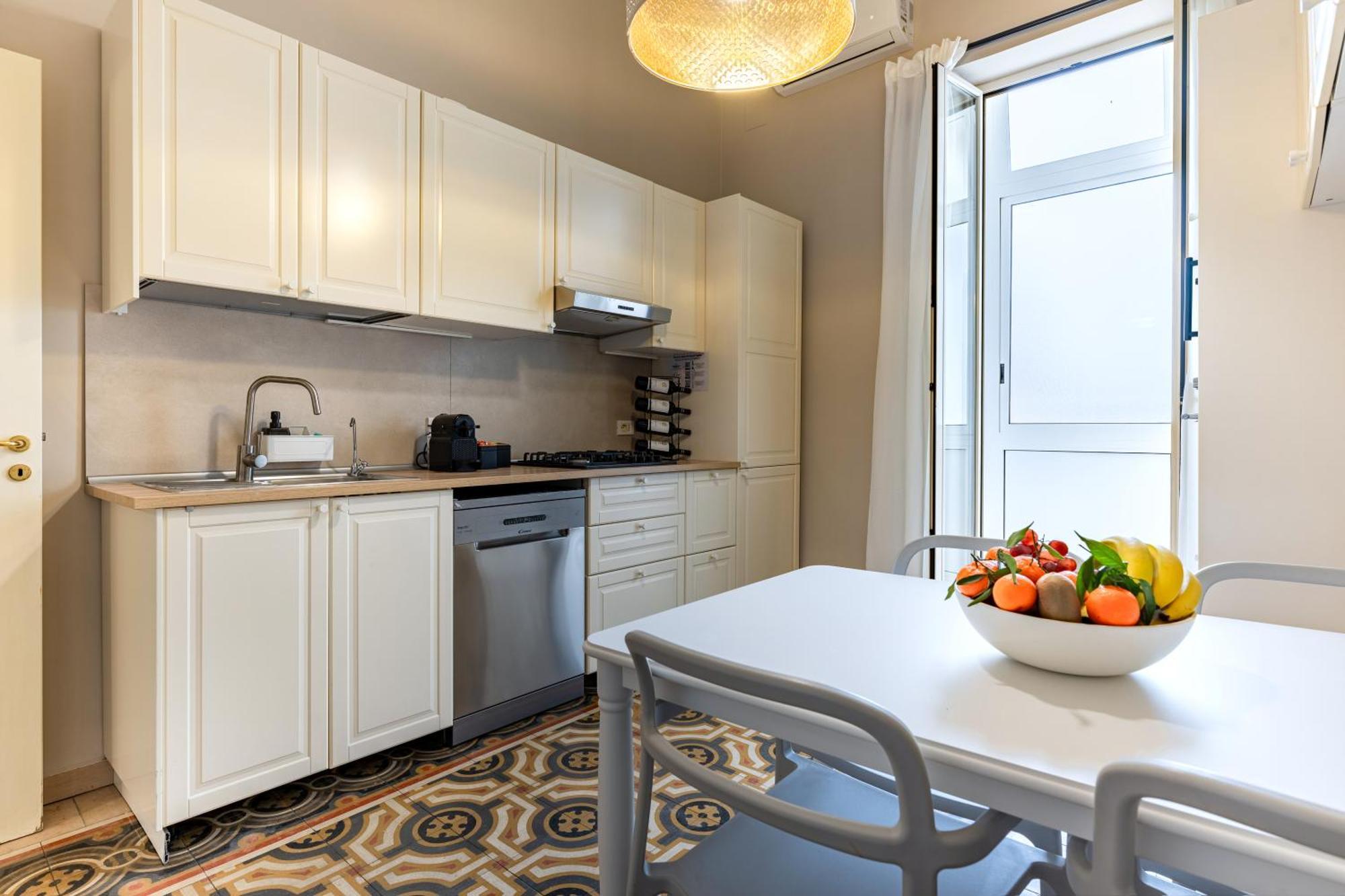 100Mq Maison Paradise - Central & Elegant Apt Bari Exterior photo